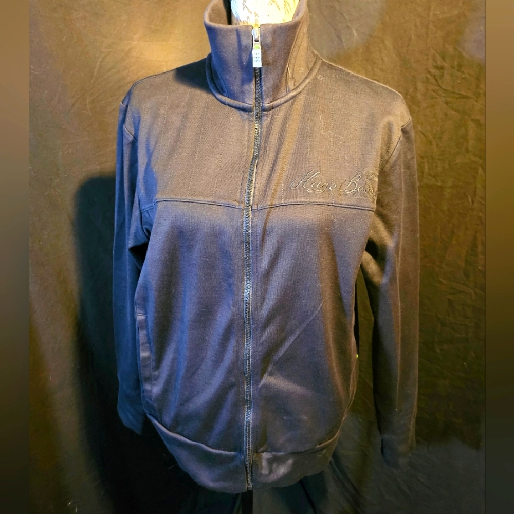 Medium Casual Zip-up Jacket